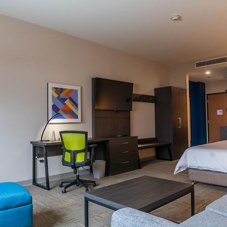 Holiday Inn Express & Suites - Tijuana Otay By Ihg Bagian luar foto