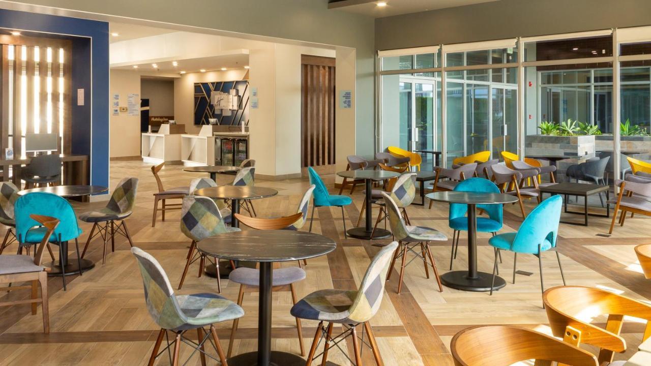Holiday Inn Express & Suites - Tijuana Otay By Ihg Bagian luar foto