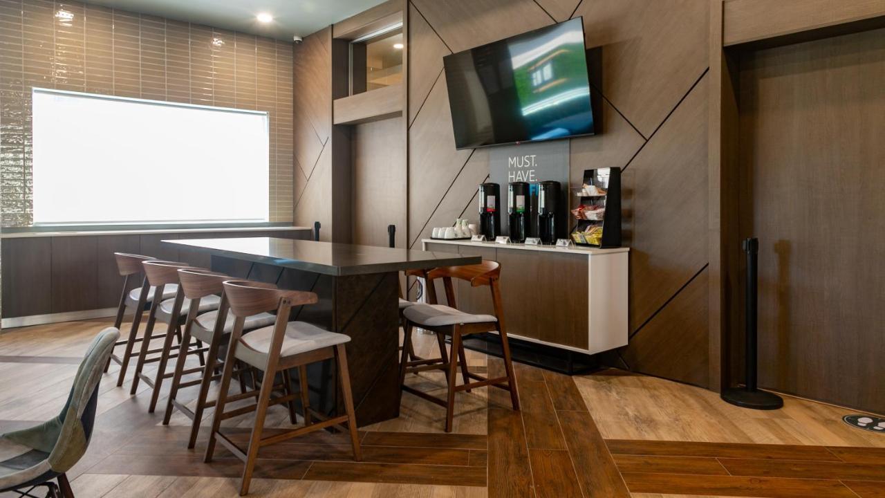 Holiday Inn Express & Suites - Tijuana Otay By Ihg Bagian luar foto