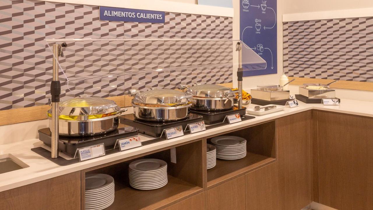 Holiday Inn Express & Suites - Tijuana Otay By Ihg Bagian luar foto