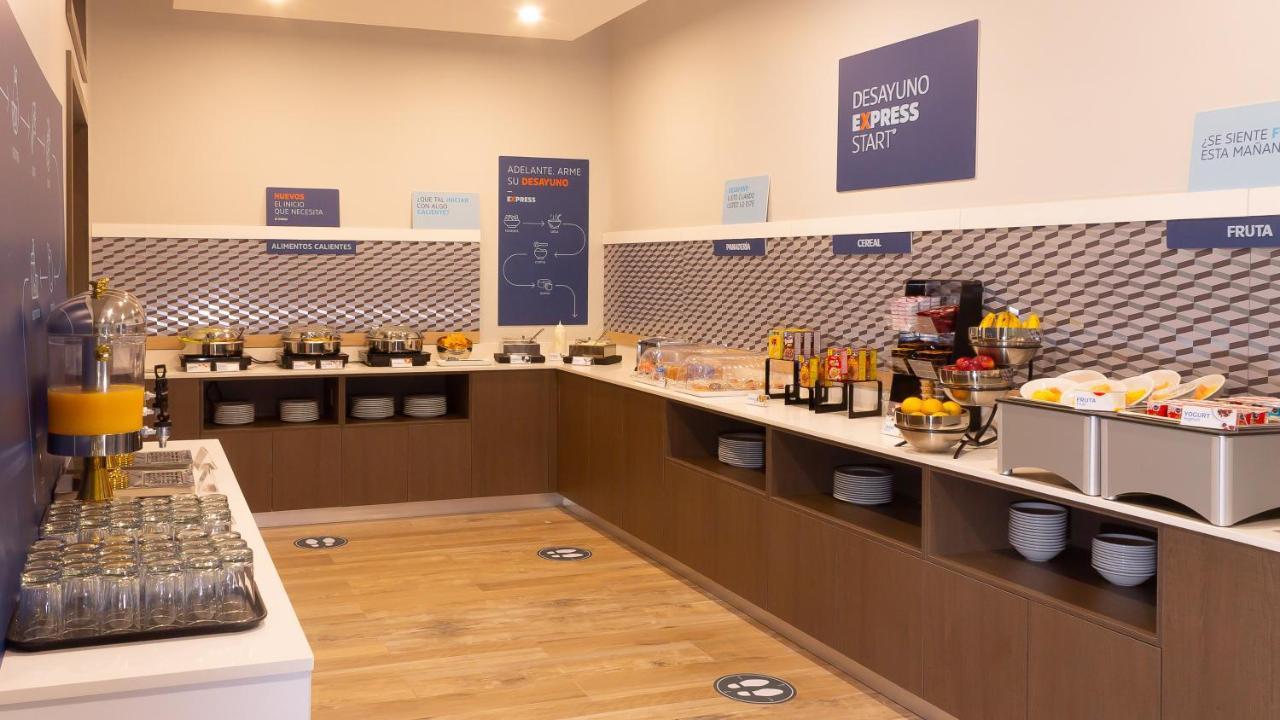 Holiday Inn Express & Suites - Tijuana Otay By Ihg Bagian luar foto