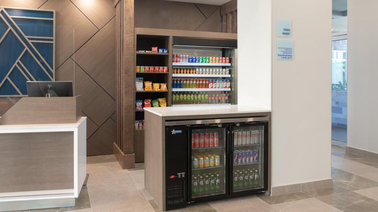Holiday Inn Express & Suites - Tijuana Otay By Ihg Bagian luar foto