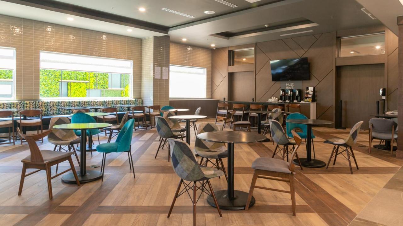 Holiday Inn Express & Suites - Tijuana Otay By Ihg Bagian luar foto