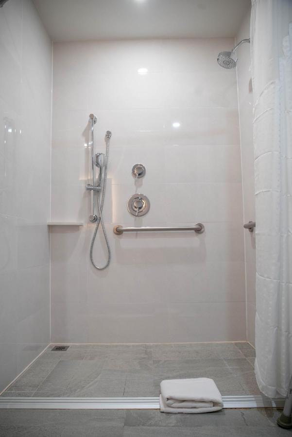 Holiday Inn Express & Suites - Tijuana Otay By Ihg Bagian luar foto
